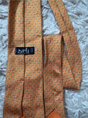 Orange Hermes Patterned Men's Tie - Classic Silk Necktie
64 inches
